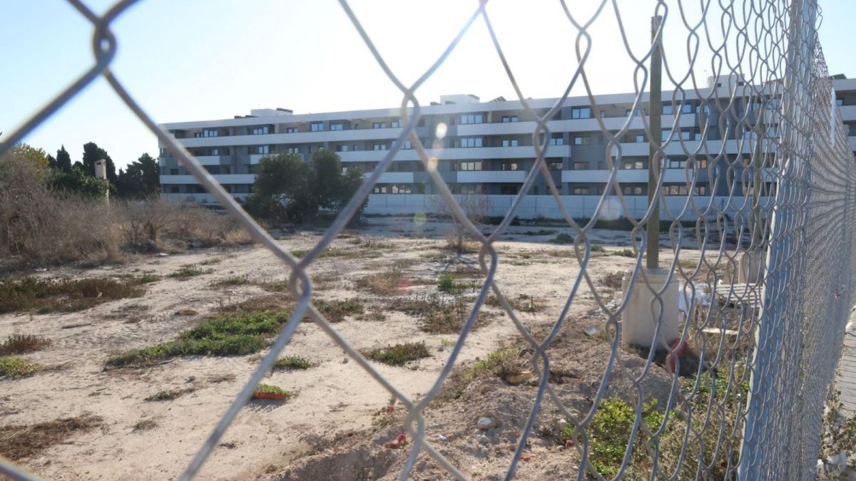 Parcel·la en la qual s'ha de construir la nova promoció de vivendes protegides en Sant Joan