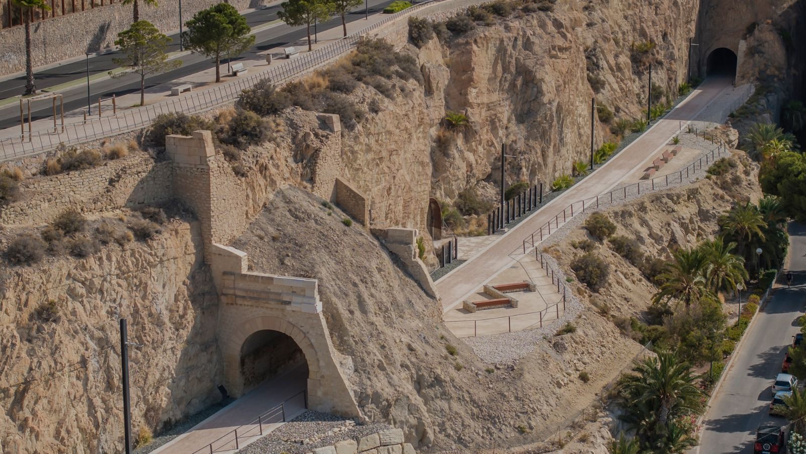 Imagen aérea de la Vía Verde de la Cantera en Alicante, que se integrará en la futura Vía Litoral