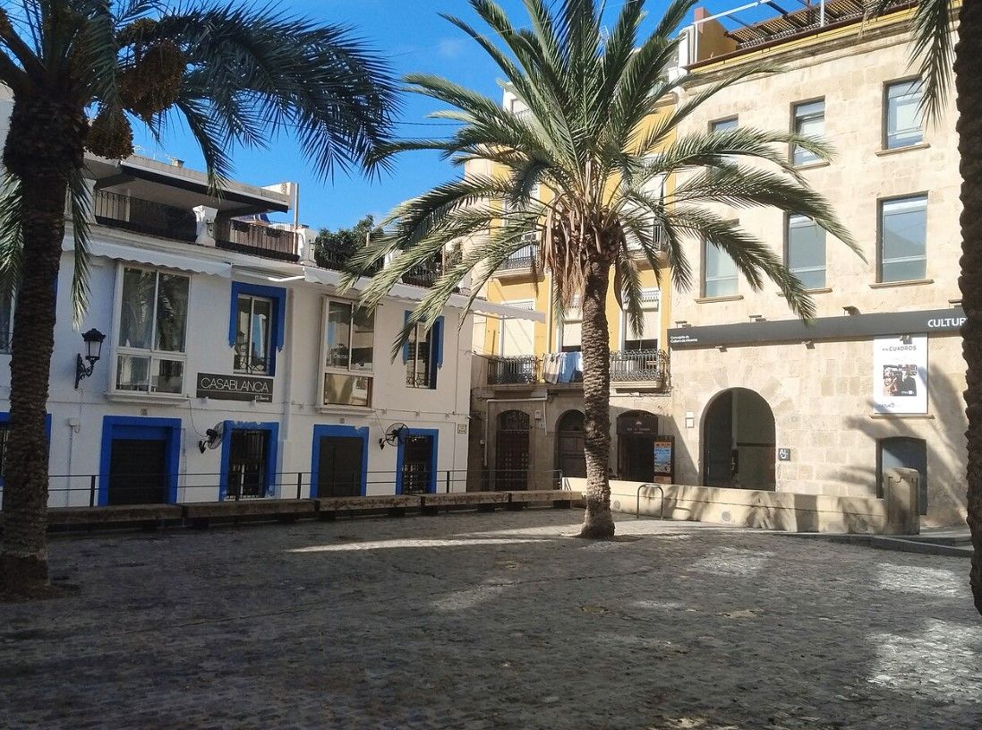Plaça Quijano en el barri antic d'Alacant Plaça Quijano en el barri antic d'Alacant