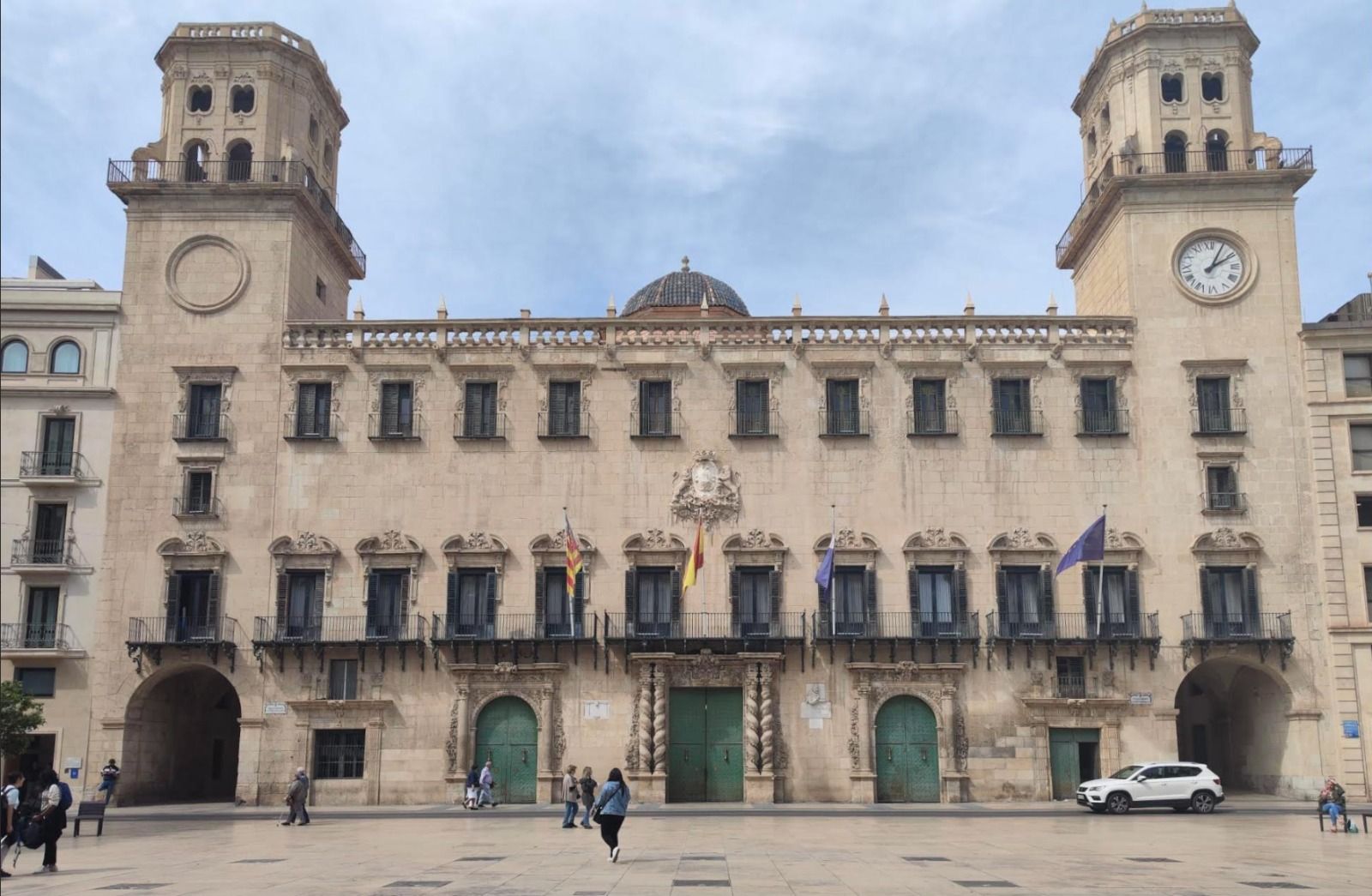 Façana principal de l'Ajuntament d'Alacant Façana principal de l'Ajuntament d'Alacant