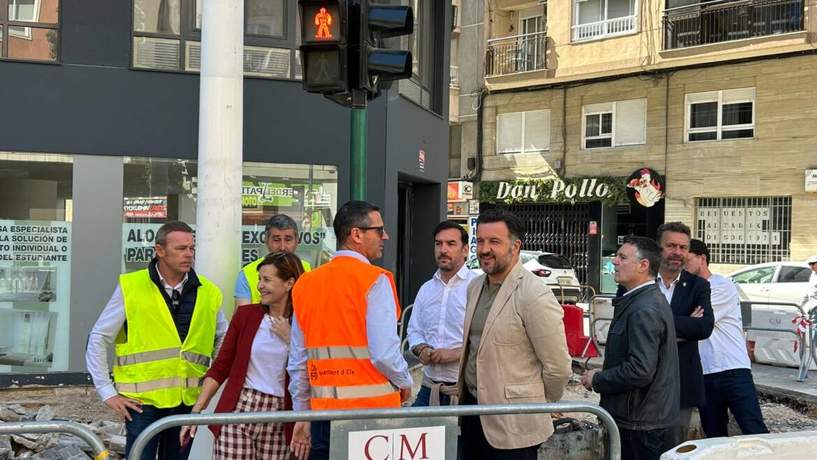 Obres de renovació en l'avinguda d'Alacant a Elx