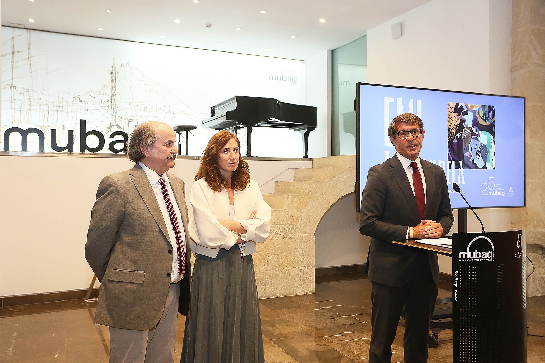 042226 exposicion varela mubag