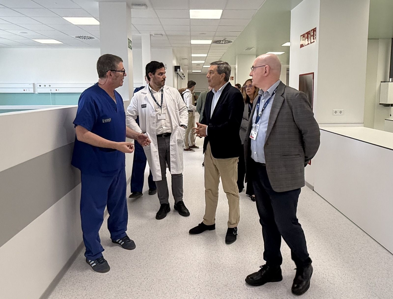 El conseller de Sanidad visita el servicio de Urgencias del Hospital de Alicante