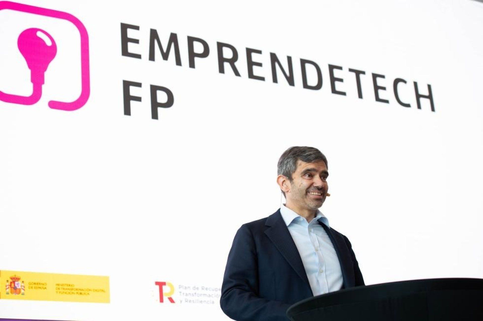 El secretari autonòmic d'innovació, Eduardo Pascual, en el programa EmprendeTech FP