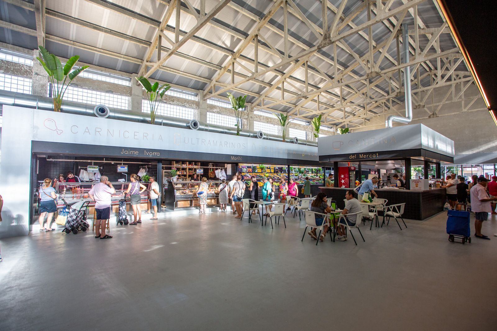 Interior del Mercat Municipal de Sant Joan