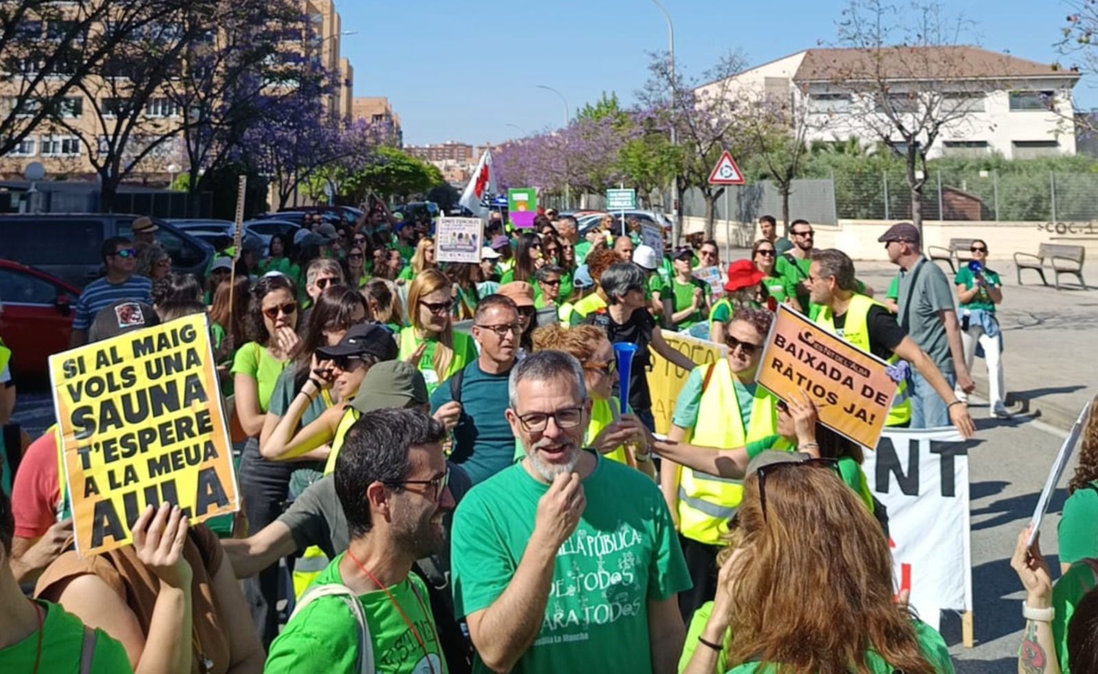 Inici de la manifestació per la vaga docent d'este dilluns a Alacant