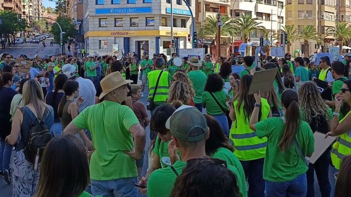 Concentració de docents a Alacant