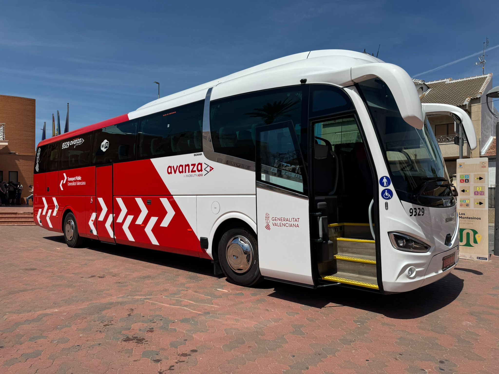 Nous autobusos per a completar el servici de la Vega Baixa