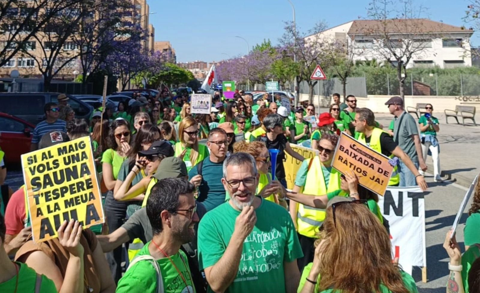 Inicio de una manifestación por la huelga docente en Alicante Inicio de una manifestación por la huelga docente en Alicante