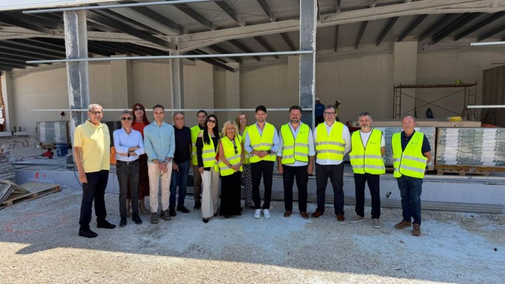 Visita a las obras del nuevo Eroski en Arenales del Sol