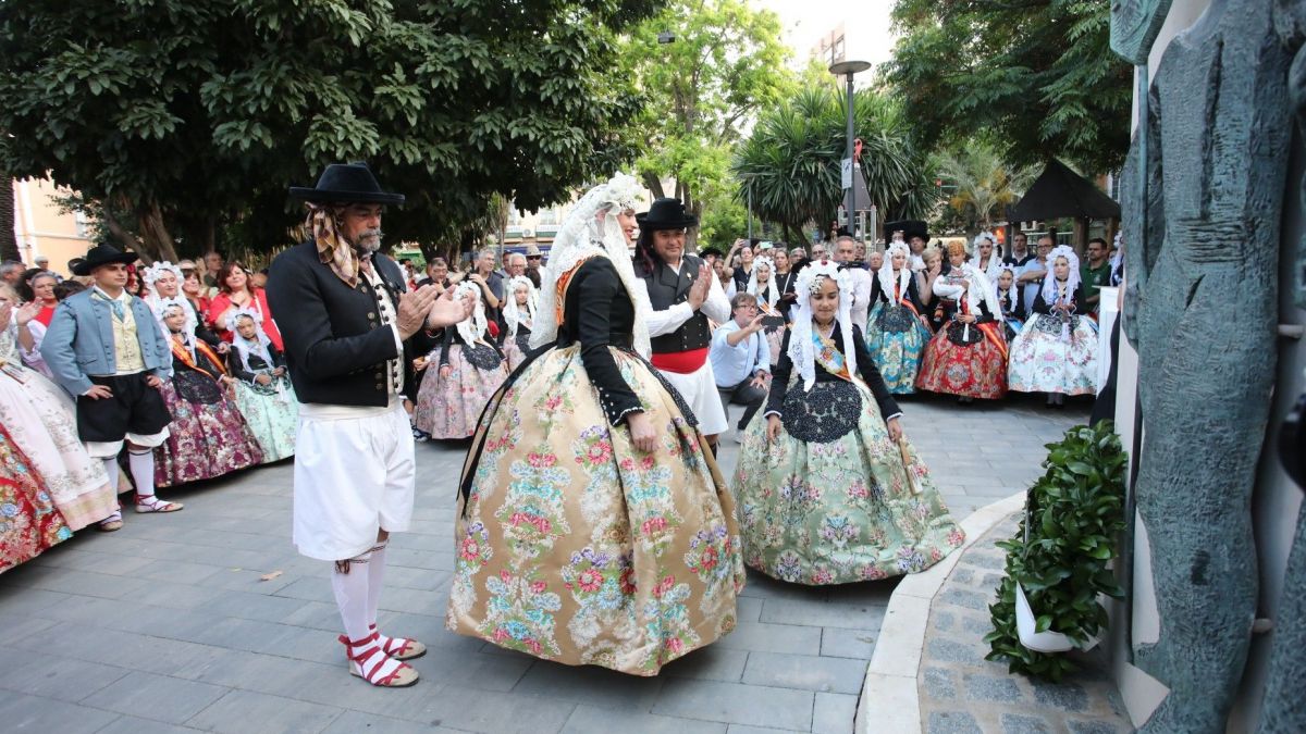 Homenatge al foguerer i barraquer Homenatge al foguerer i barraquer