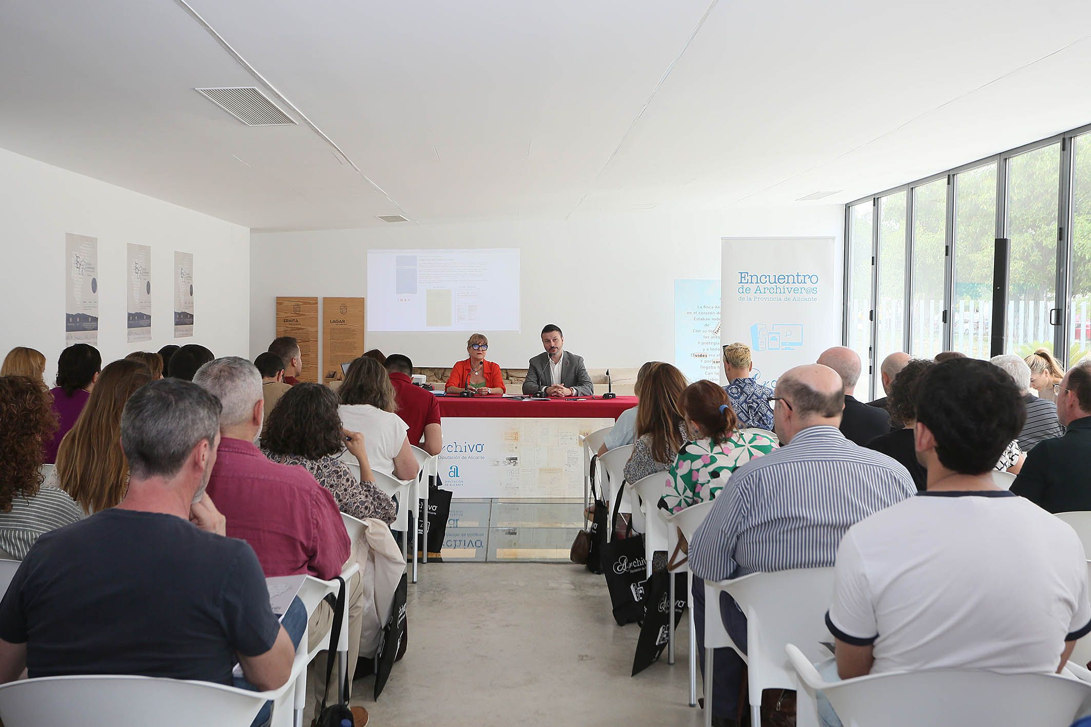 XI Encuentro de Archiveros de Alicante XI Encuentro de Archiveros de Alicante