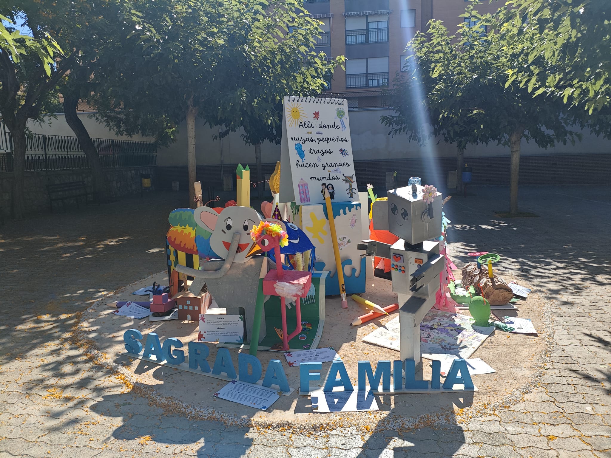 Hoguera infantil de Sagrada Familia Josefinas