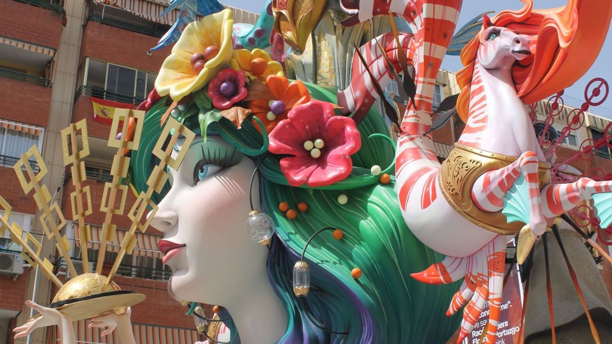 Figura femenina de la Hoguera Florida Portazgo 2026 