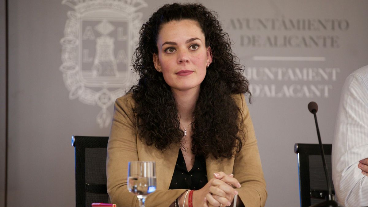 La portavoz del equipo de Gobierno del Ayuntamiento de Alicante, Cristina Cutanda La portavoz del equipo de Gobierno del Ayuntamiento de Alicante, Cristina Cutanda