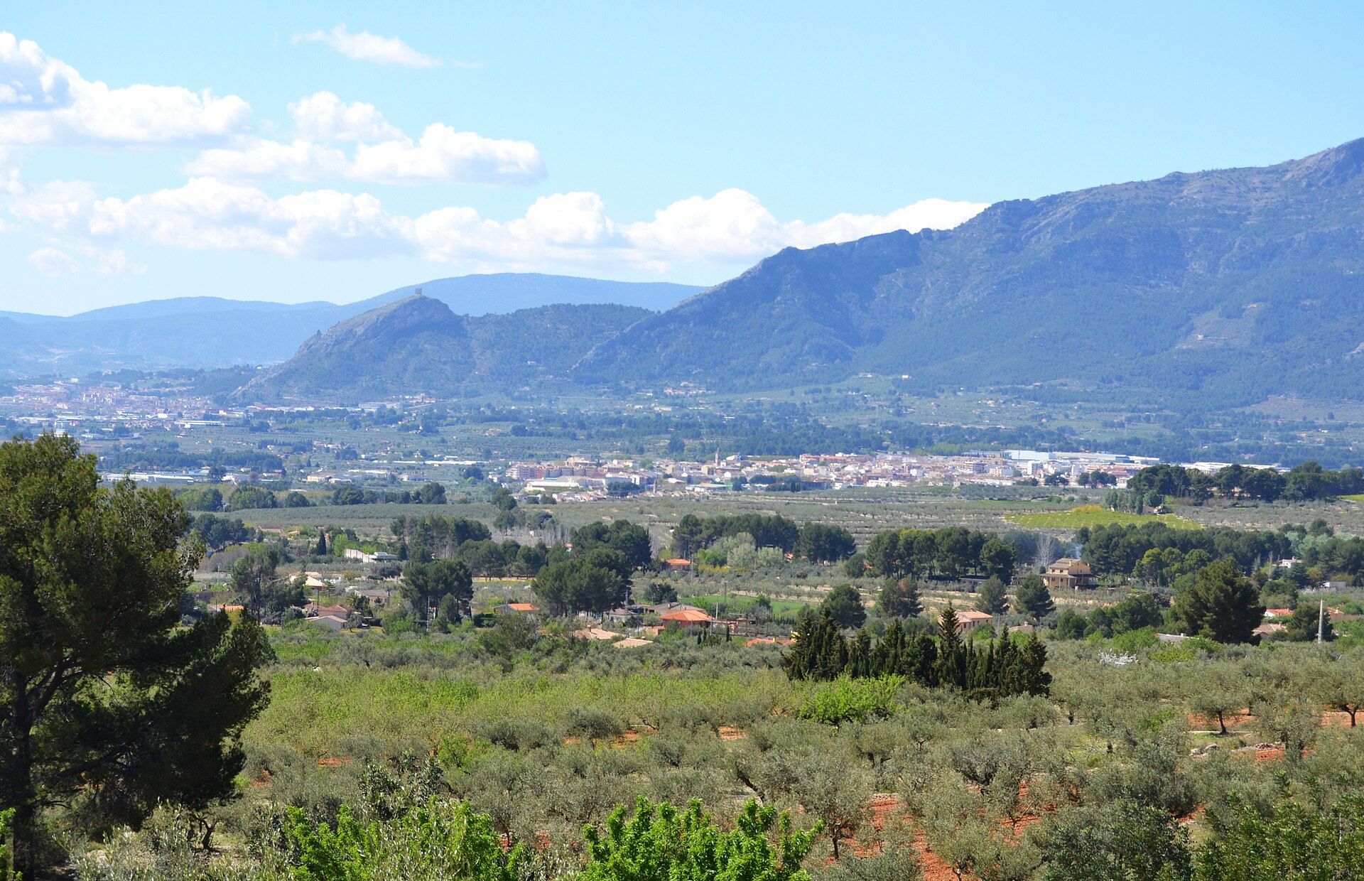 Vista de Cocentaina y Muro de Alcoy