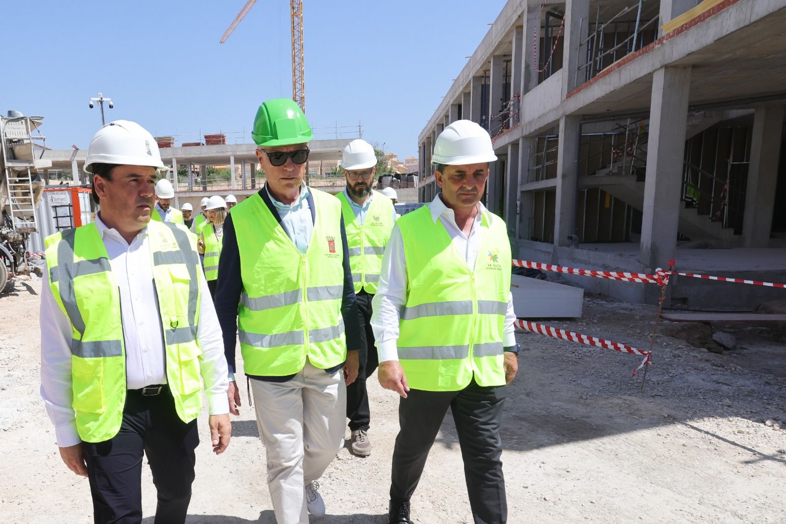 Pérez Llorca visita las obras del CEIP número 3 de La Nucía