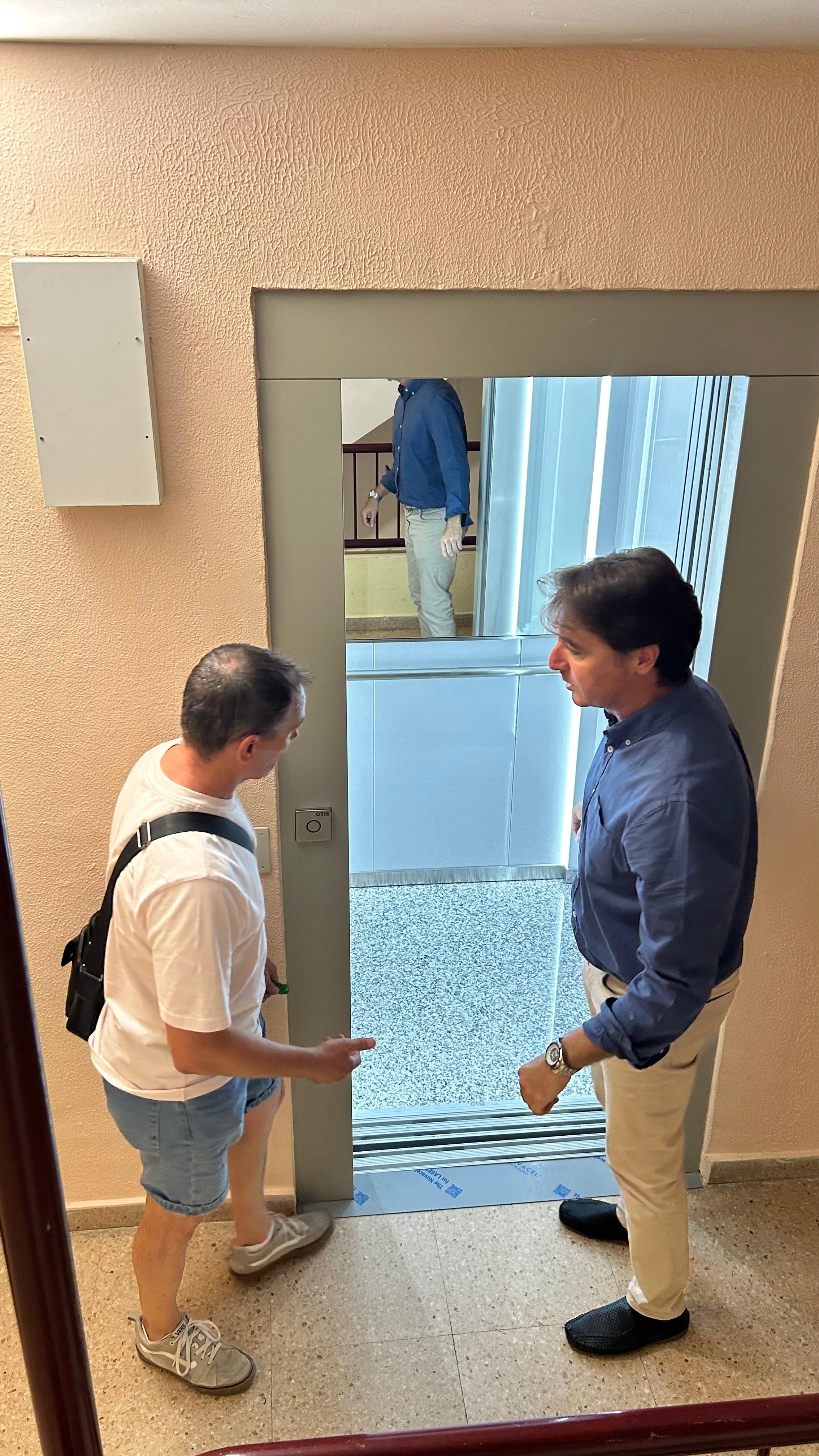 Renovación de ascensores en San Blas