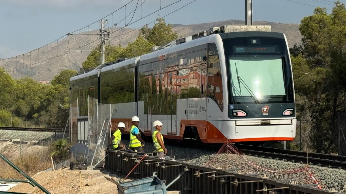Obras de tranviarización de la Línea 9 del TRAM de Alicante en Benidorm Obras de tranviarización de la Línea 9 del TRAM de Alicante en Benidorm