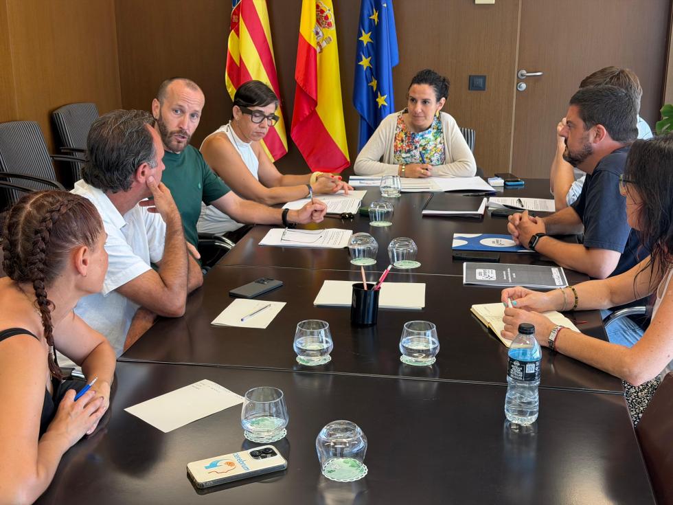  Reunión con el equipo directivo de FEDAVACE
