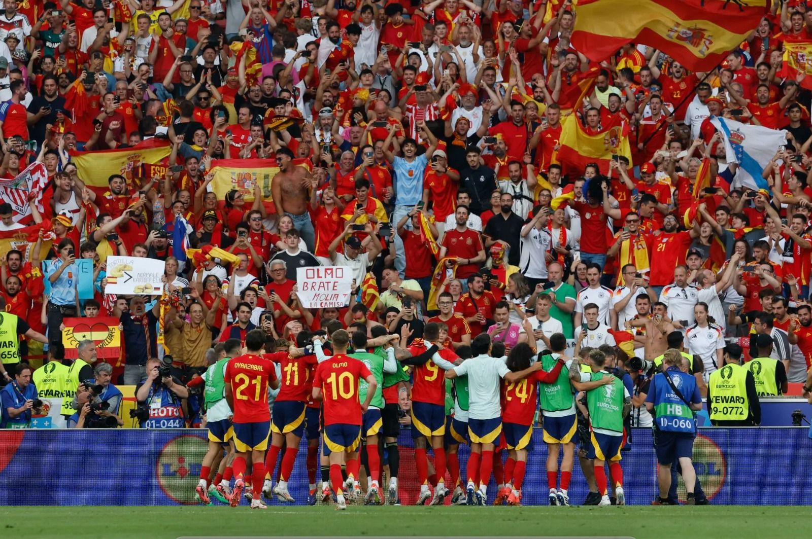 La selección española celebra la clasificación a la final de la pasada Eurocopa (Foto: RFEF)