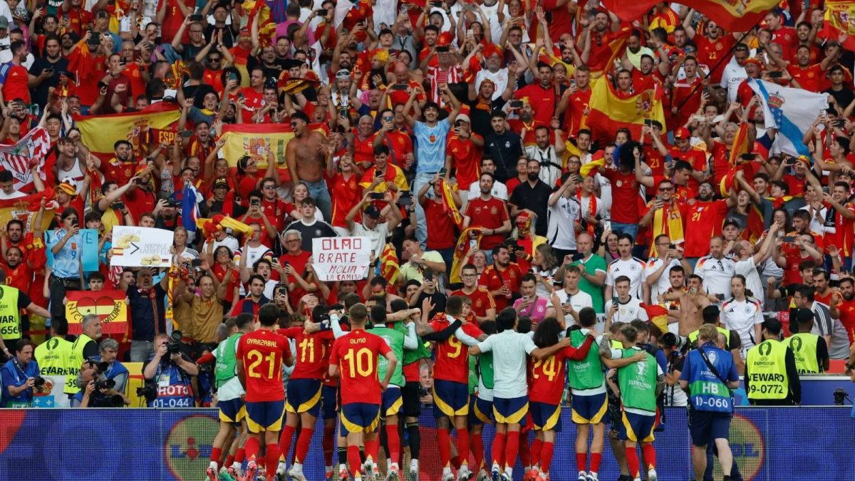La selección española celebra la clasificación a la final de la pasada Eurocopa (Foto: RFEF)