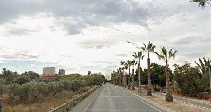 Avenida de las Torres de la Huerta en Alicante