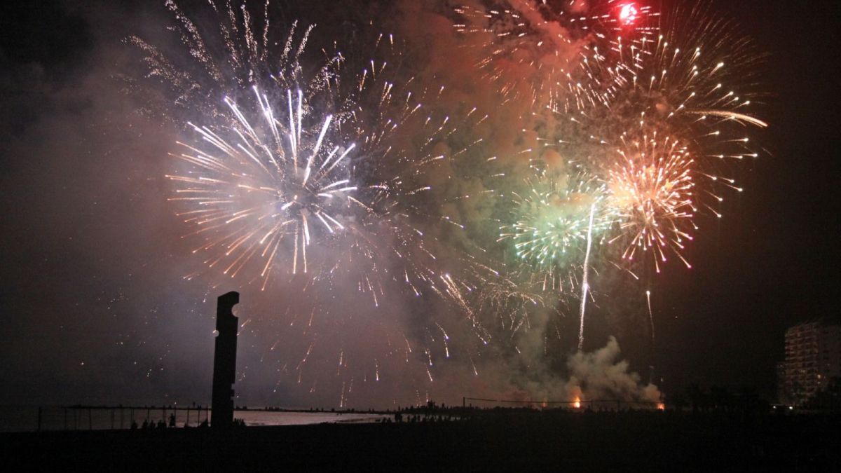 Fuegos artificiales del Carmen en El Campello Fuegos artificiales del Carmen en El Campello