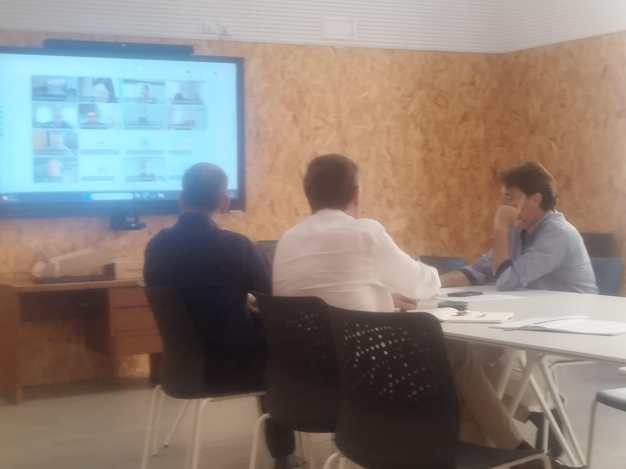 Reunión en el consistorio.