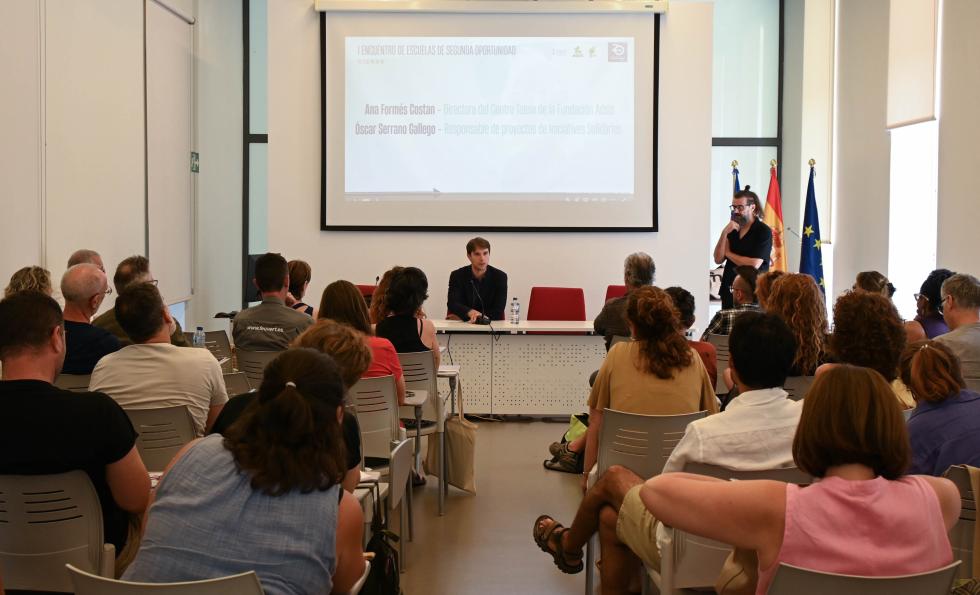 image?url=https%3A%2F%2Fcomunica.gva.es%2Fo%2Fadaptive media%2Fimage%2F412708486%2Fm%2F260718 SSOCIALES Foto Escuelas segunda oportunidad image?url=https%3A%2F%2Fcomunica.gva.es%2Fo%2Fadaptive media%2Fimage%2F412708486%2Fm%2F260718 SSOCIALES Foto Escuelas segunda oportunidad