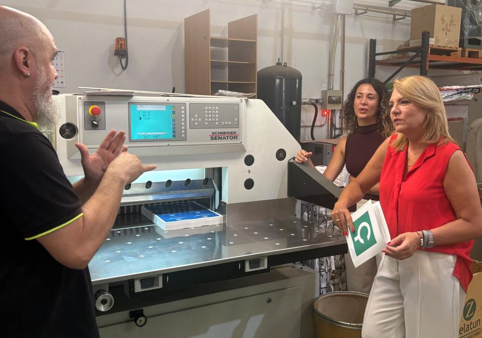 Susana Camarero visita Impremta La Plaça Susana Camarero visita Impremta La Plaça