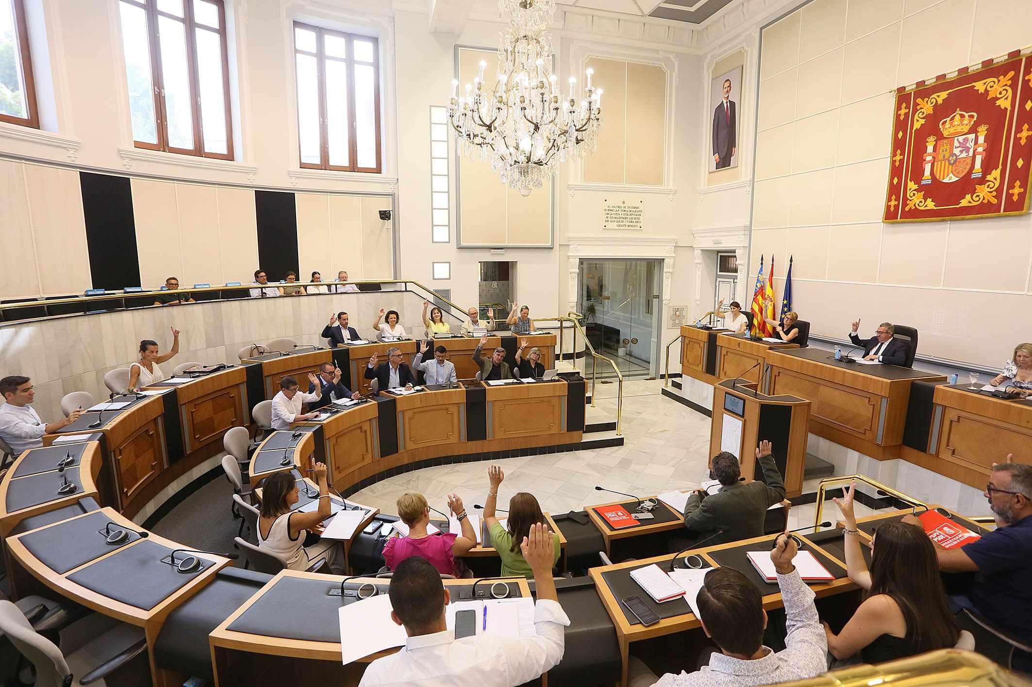 Pleno extraordinario de la Diputación para el Plan +Cerca y el Bono Consumo Pleno extraordinario de la Diputación para el Plan +Cerca y el Bono Consumo