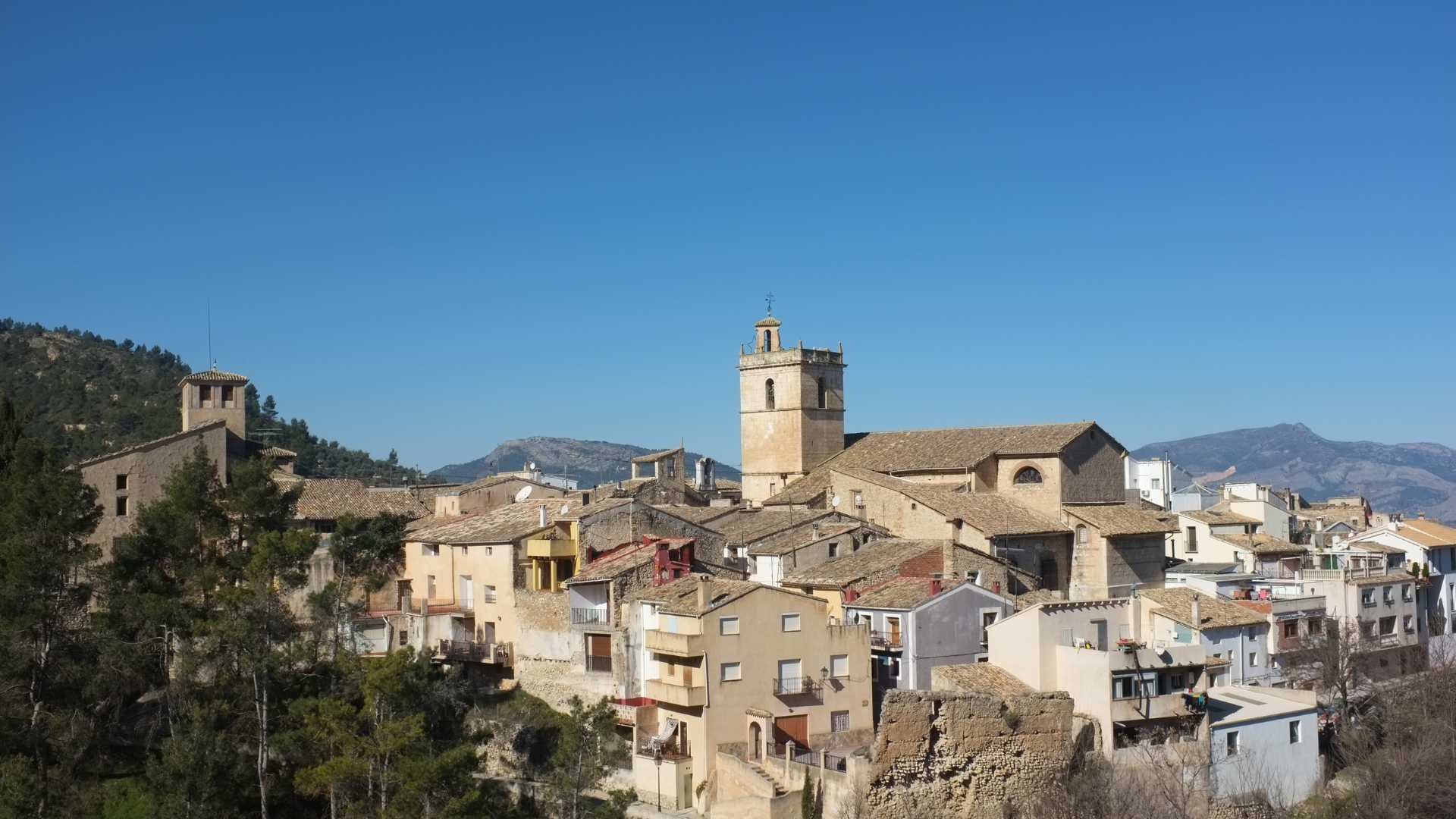 Vista del casco urbano de Penàguila Vista del casco urbano de Penàguila