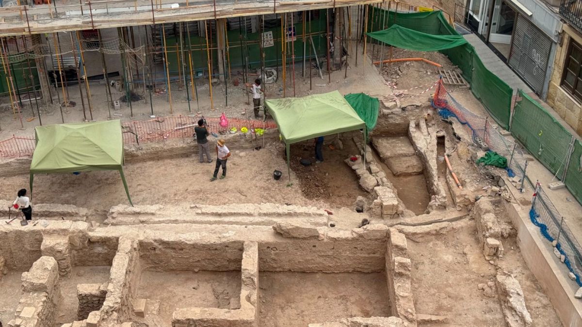 Treballs arqueològics en els Banys Àrabs d'Elx Treballs arqueològics en els Banys Àrabs d'Elx