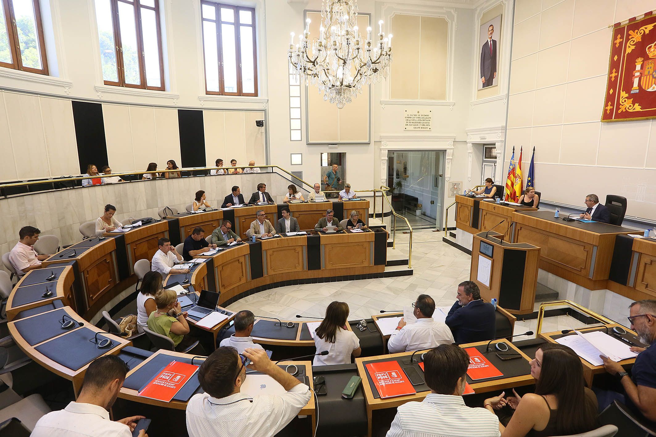 Pleno de la Diputación de Alicante Pleno de la Diputación de Alicante