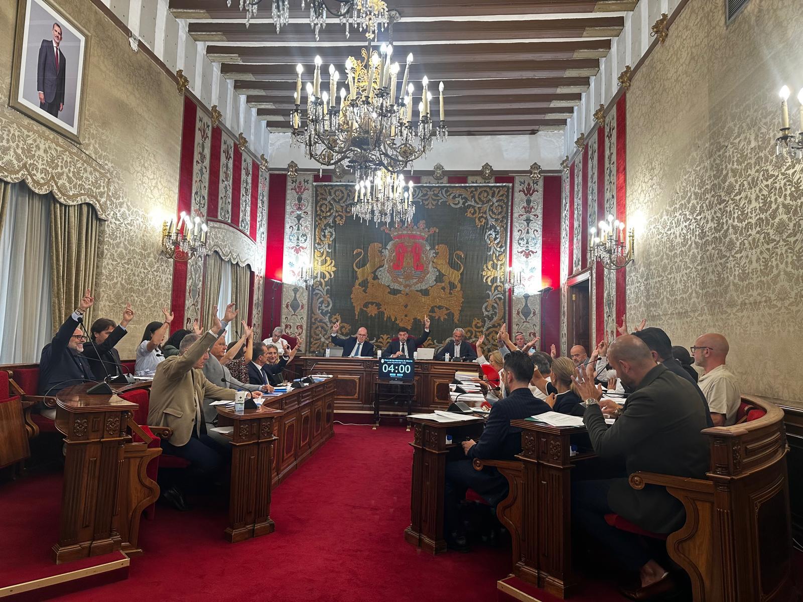 Aprobación en el Pleno Municipal de Alicante Aprobación en el Pleno Municipal de Alicante
