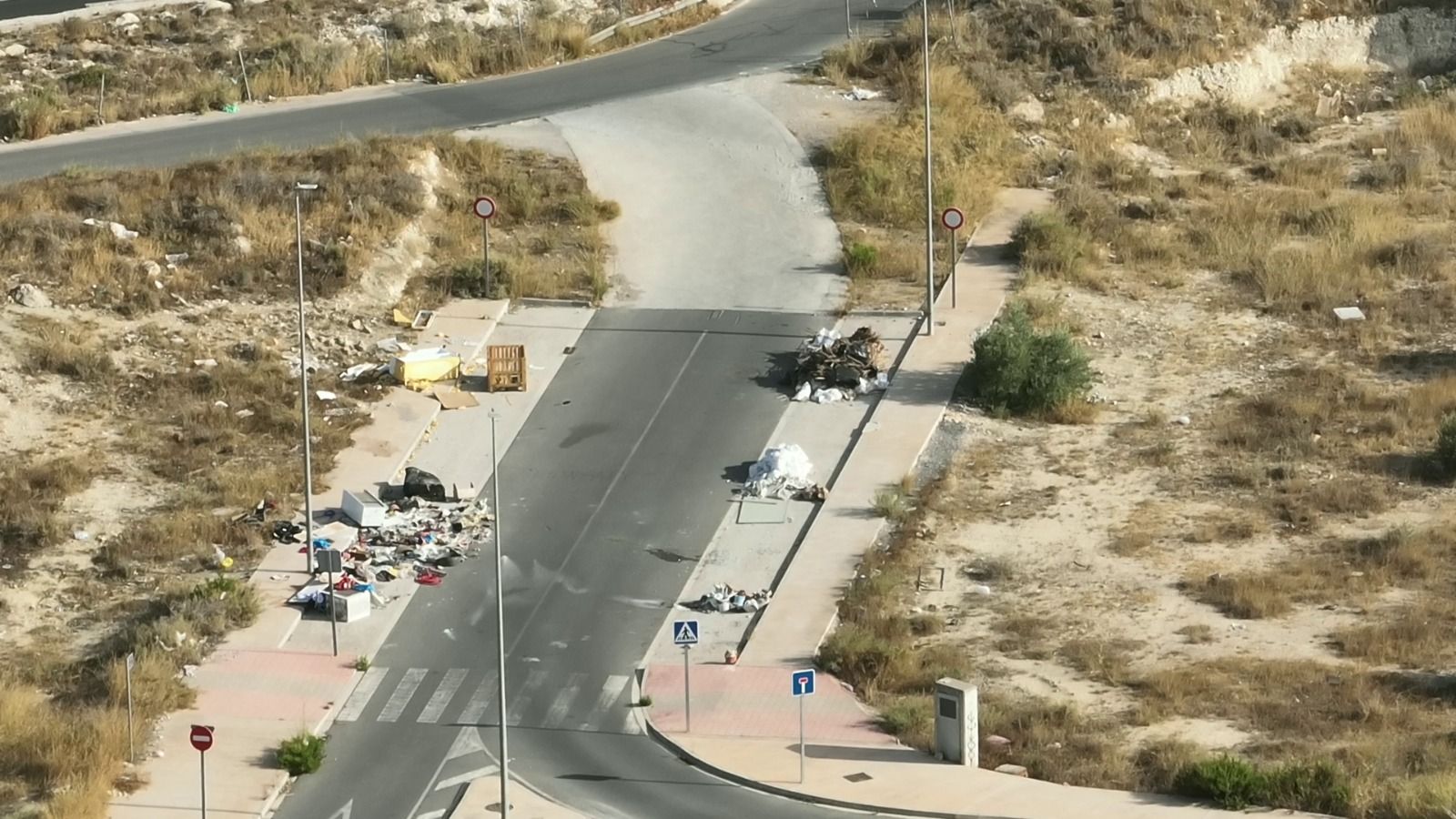 Vertidos detectados con el dron de la Policia Local de San Vicente del Raspeig Vertidos detectados con el dron de la Policia Local de San Vicente del Raspeig