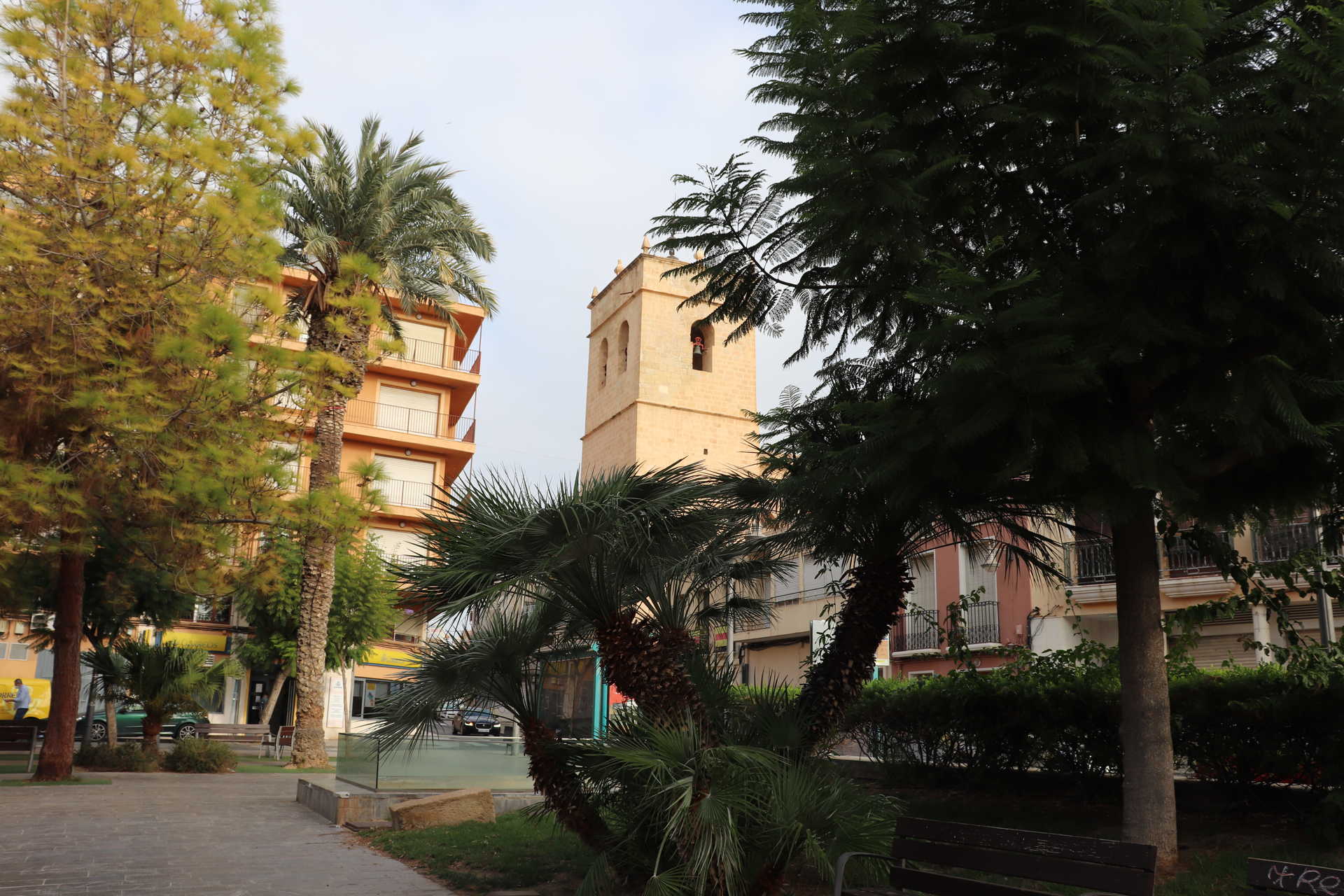 Plaça Nova i Església d'El Salvador a Mutxamel (Foto: Turismo GVA) Plaça Nova i Església d'El Salvador a Mutxamel (Foto: Turismo GVA)