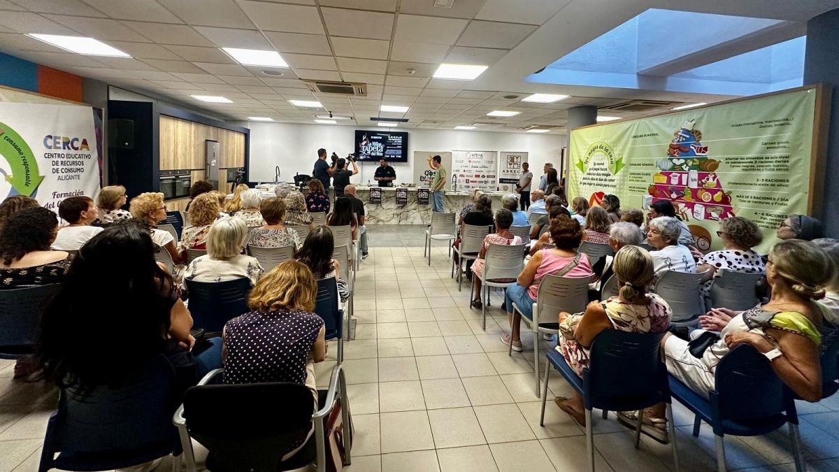 Públic en la primera sessió de La Millor Tapeta del Món a Alacant Públic en la primera sessió de La Millor Tapeta del Món a Alacant