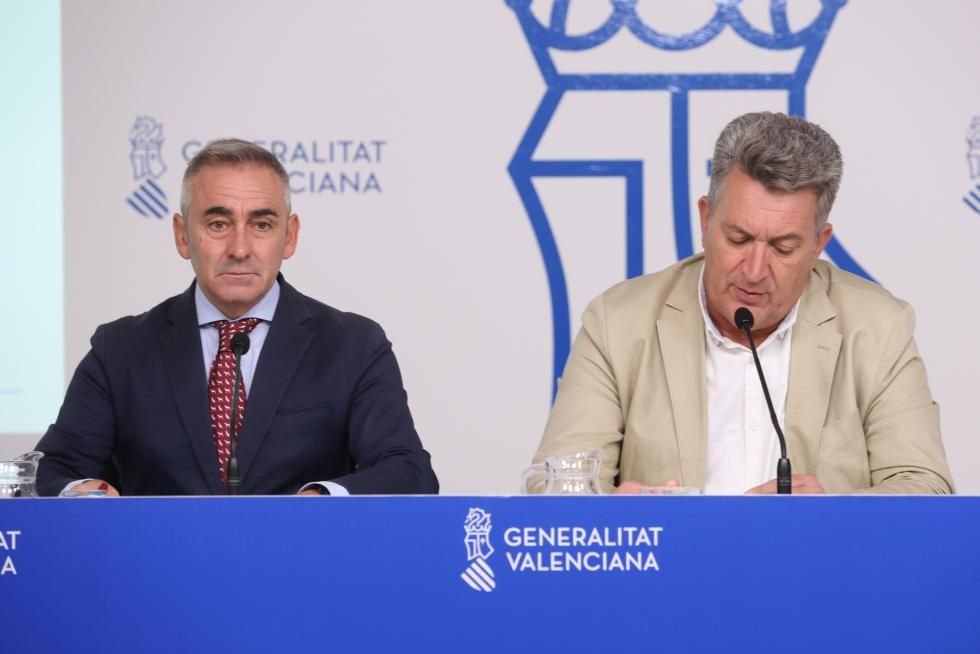 Barrachina y Martínez Mus en la rueda de prensa del Ple del Consell Barrachina y Martínez Mus en la rueda de prensa del Ple del Consell