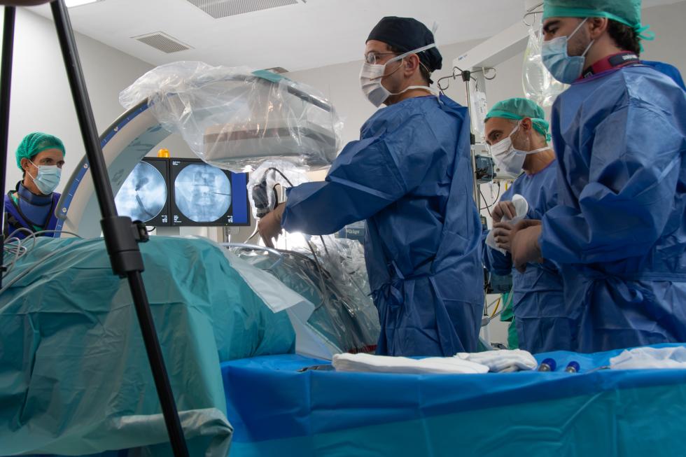 image?url=https%3A%2F%2Fcomunica.gva.es%2Fo%2Fadaptive media%2Fimage%2F415396693%2Fm%2FCIRUGIA ENDOSCOPICA COLUMNA GVA DSD 23 09 2026 003r image?url=https%3A%2F%2Fcomunica.gva.es%2Fo%2Fadaptive media%2Fimage%2F415396693%2Fm%2FCIRUGIA ENDOSCOPICA COLUMNA GVA DSD 23 09 2026 003r