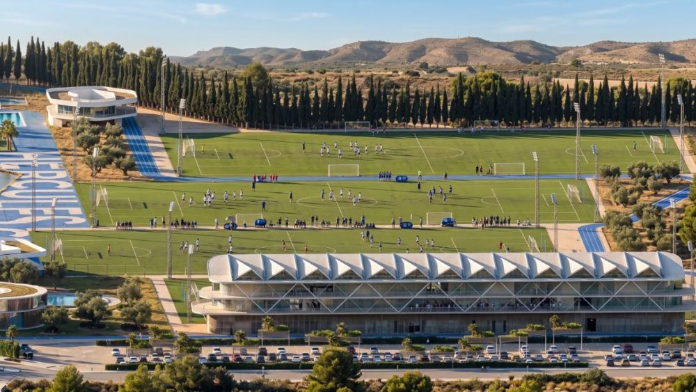 Campos de fútbol de la Ciudad Deportiva del Hércules CF en Alicante Campos de fútbol de la Ciudad Deportiva del Hércules CF en Alicante