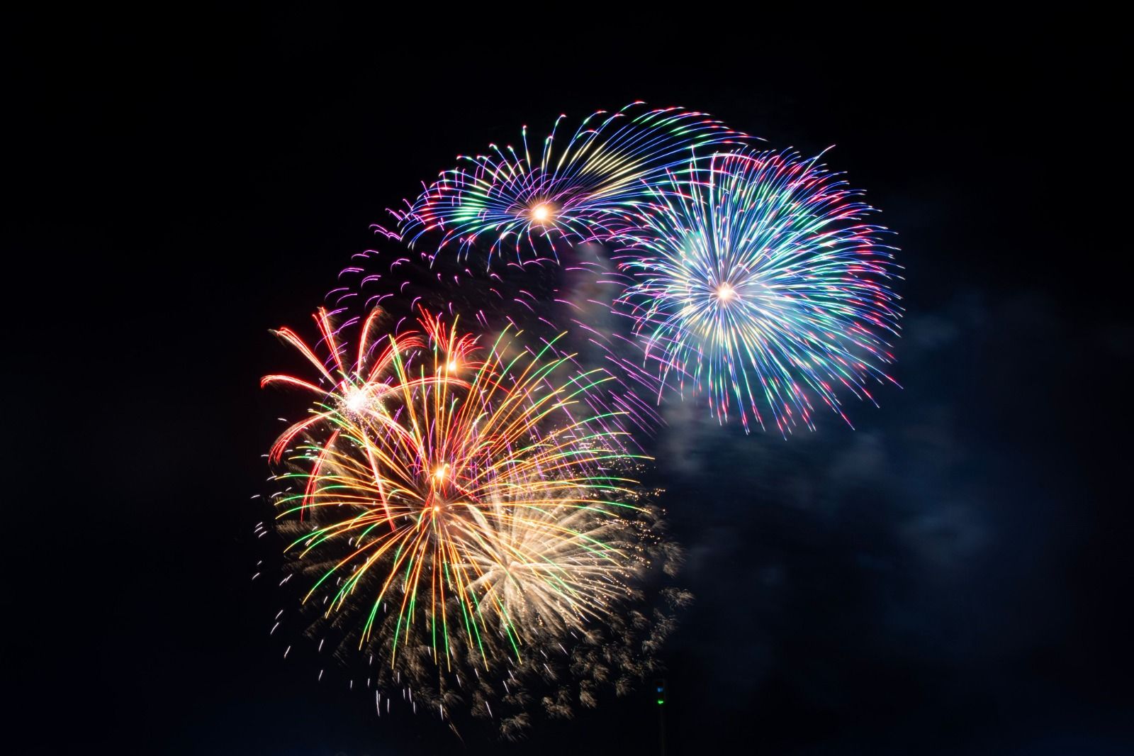 Castillo de fuegos artificiales en Alicante (Foto: Pexels) Castillo de fuegos artificiales en Alicante (Foto: Pexels)