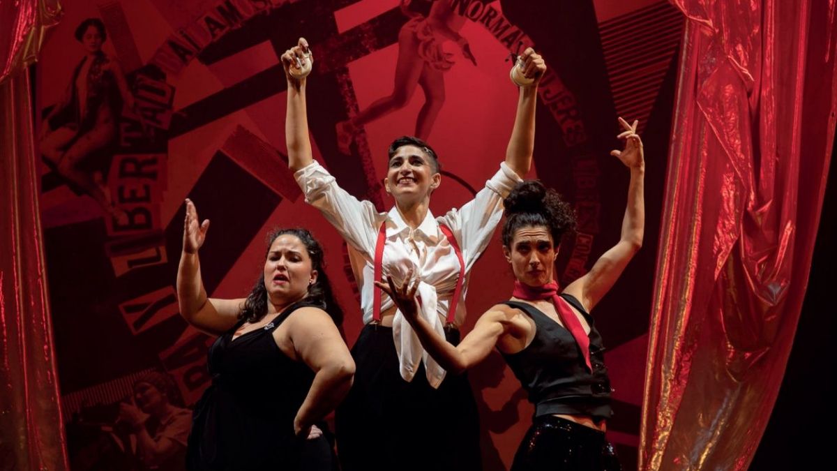 Alba Flores protagonitza 'Lliures' en el MUTESAC d'Alacant Alba Flores protagonitza 'Lliures' en el MUTESAC d'Alacant