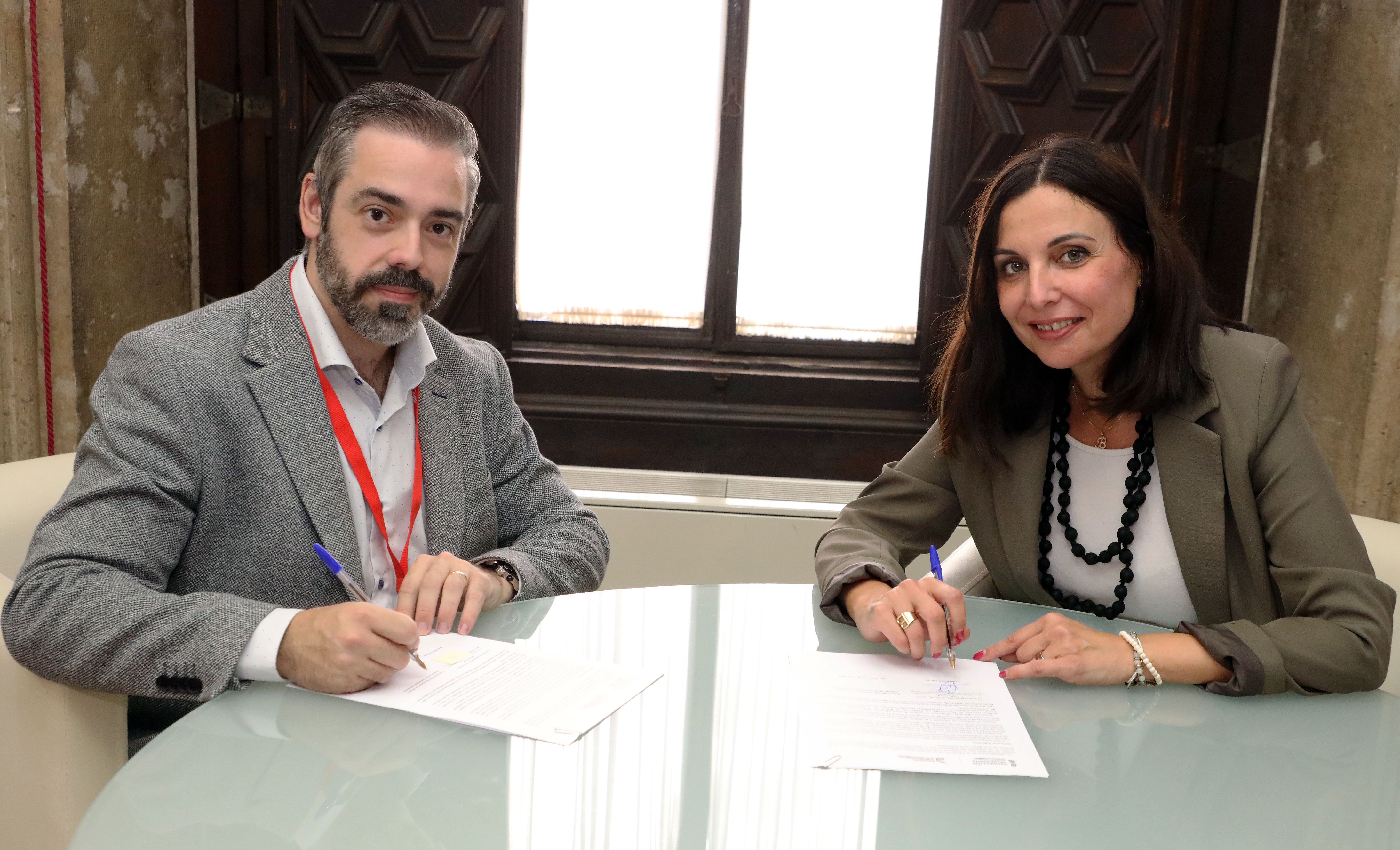 President de Mitjans, Santiago Calaforra, i la directora general de Comunicació Institucional, Belén Ríos