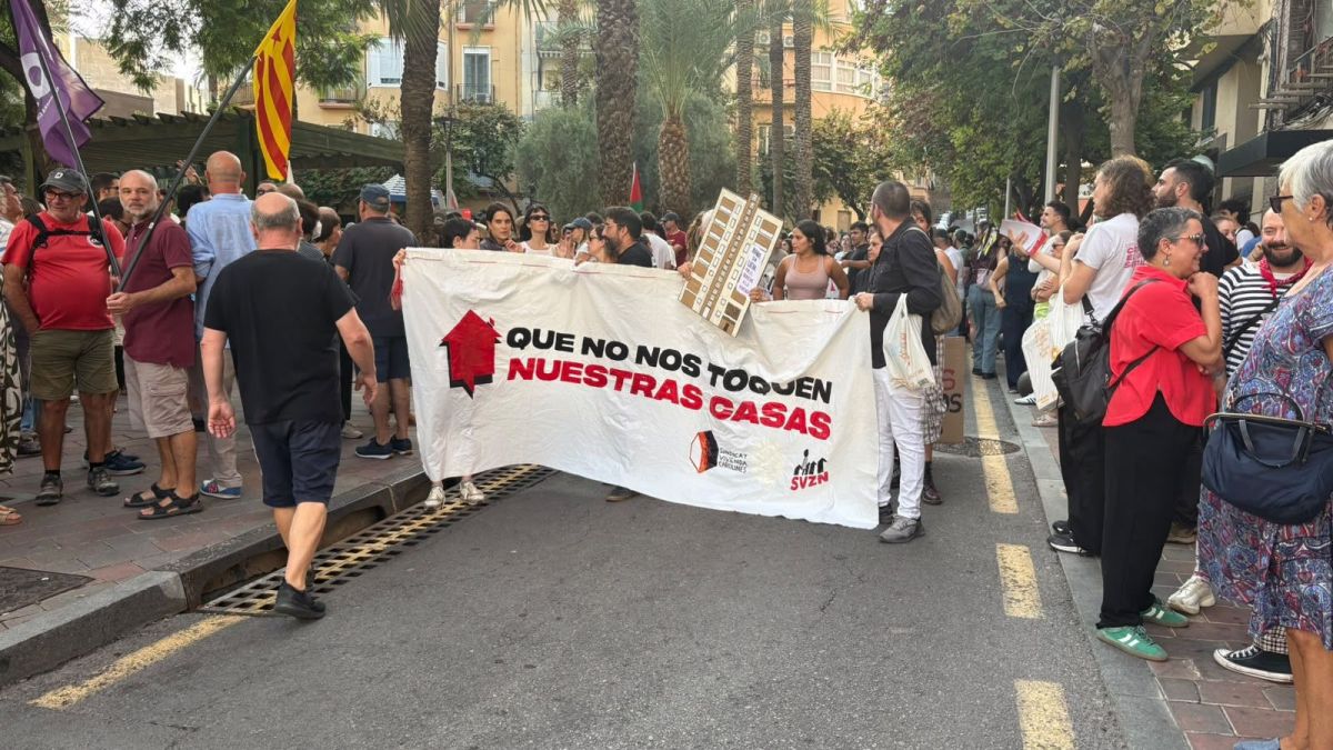 Manifestación en Alicante por el derecho a una vivienda digna Manifestación en Alicante por el derecho a una vivienda digna