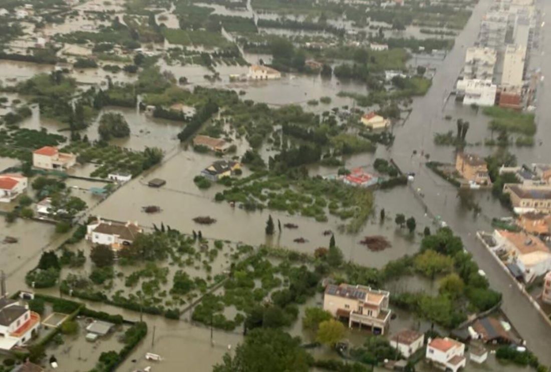 Imagen aérea de casas inundadas por las lluvias torrenciales de la DANA Adam Imagen aérea de casas inundadas por las lluvias torrenciales de la DANA Adam