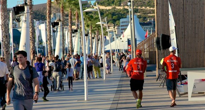 El deporte invade los municipios de Alicante en Pascua