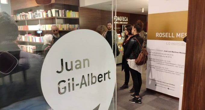 L'Institut de Cultura Gil-Albert celebra el 35 aniversari de la revista Canelobre amb una taula redona