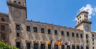 Alicante exige a Pedro Sánchez el cese del ministro Garzón por sus ataques al sector cárnico